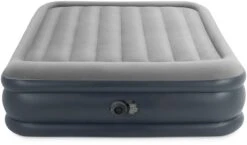 Intex Deluxe Pillow Rest Raised Luchtbed - Queensize - Ingebouwde Elektrische Pomp 12 Intex Deluxe Pillow Rest Raised Luchtbed - Queensize - Ingebouwde Elektrische Pomp -Buitenwinkel 1320 1900 64136 prd2 2023 300