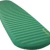 Therm-A-Rest Trail Pro 7.6 Zelfopblazende Slaapmat -Buitenwinkel 1665 1900 13216 tr trailpro pine regular angle 1